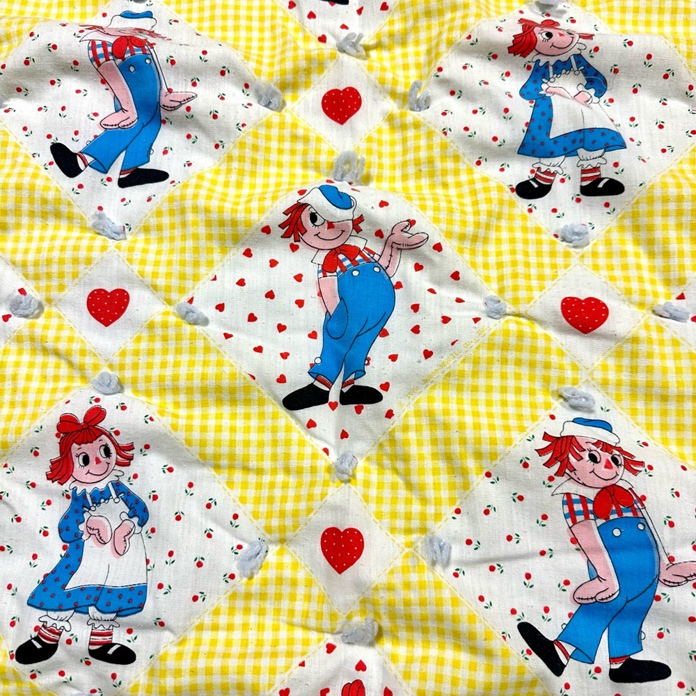 Vintage Raggedy Ann & Andy Baby Quilt Rare find 42x53